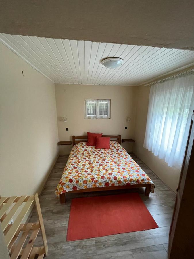 Ágnes Nyaralóház Balatonmariafurdo Exterior foto
