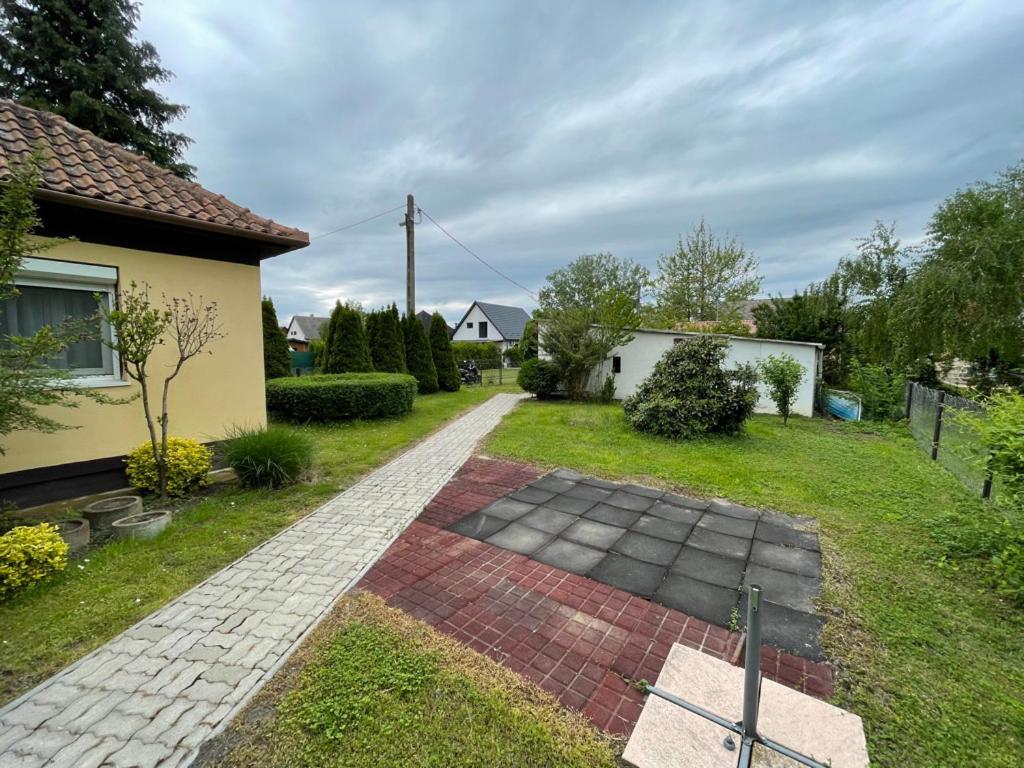 Ágnes Nyaralóház Balatonmariafurdo Exterior foto