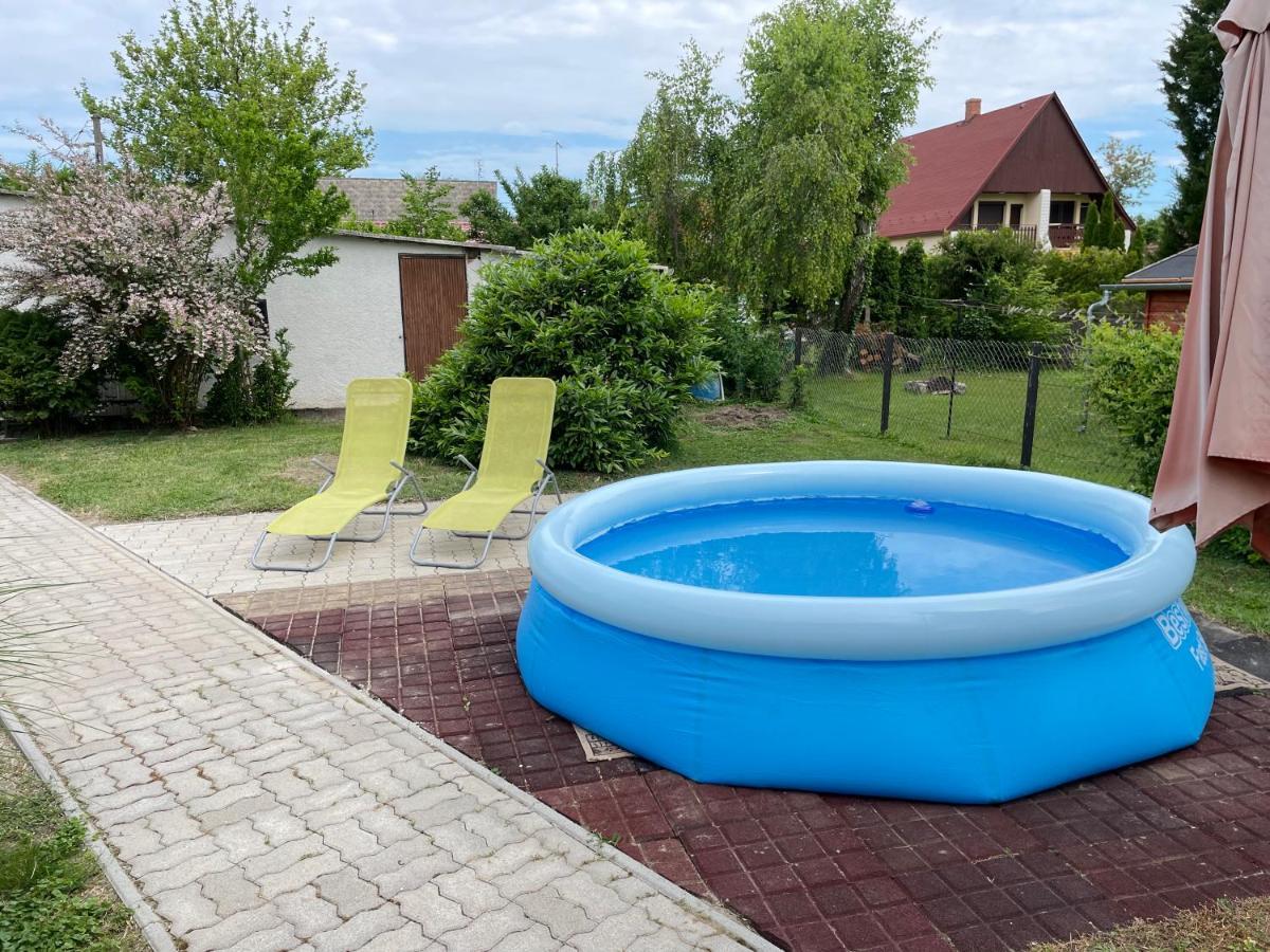 Ágnes Nyaralóház Balatonmariafurdo Exterior foto